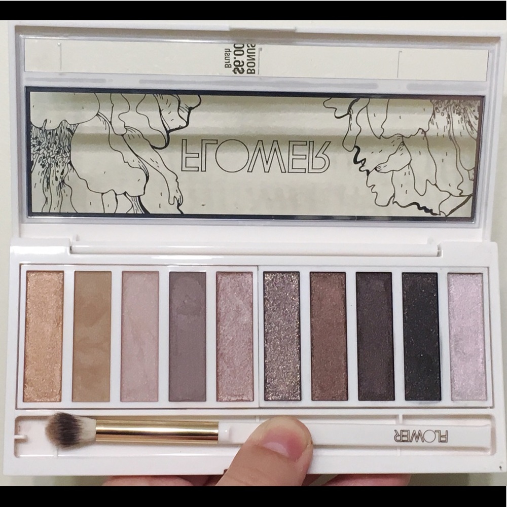 FlowerBeauty Eyeshadow Palette